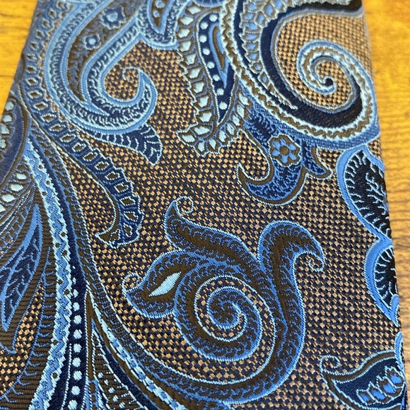 Perry Ellis Portfolio Tie - Picture 4 of 6